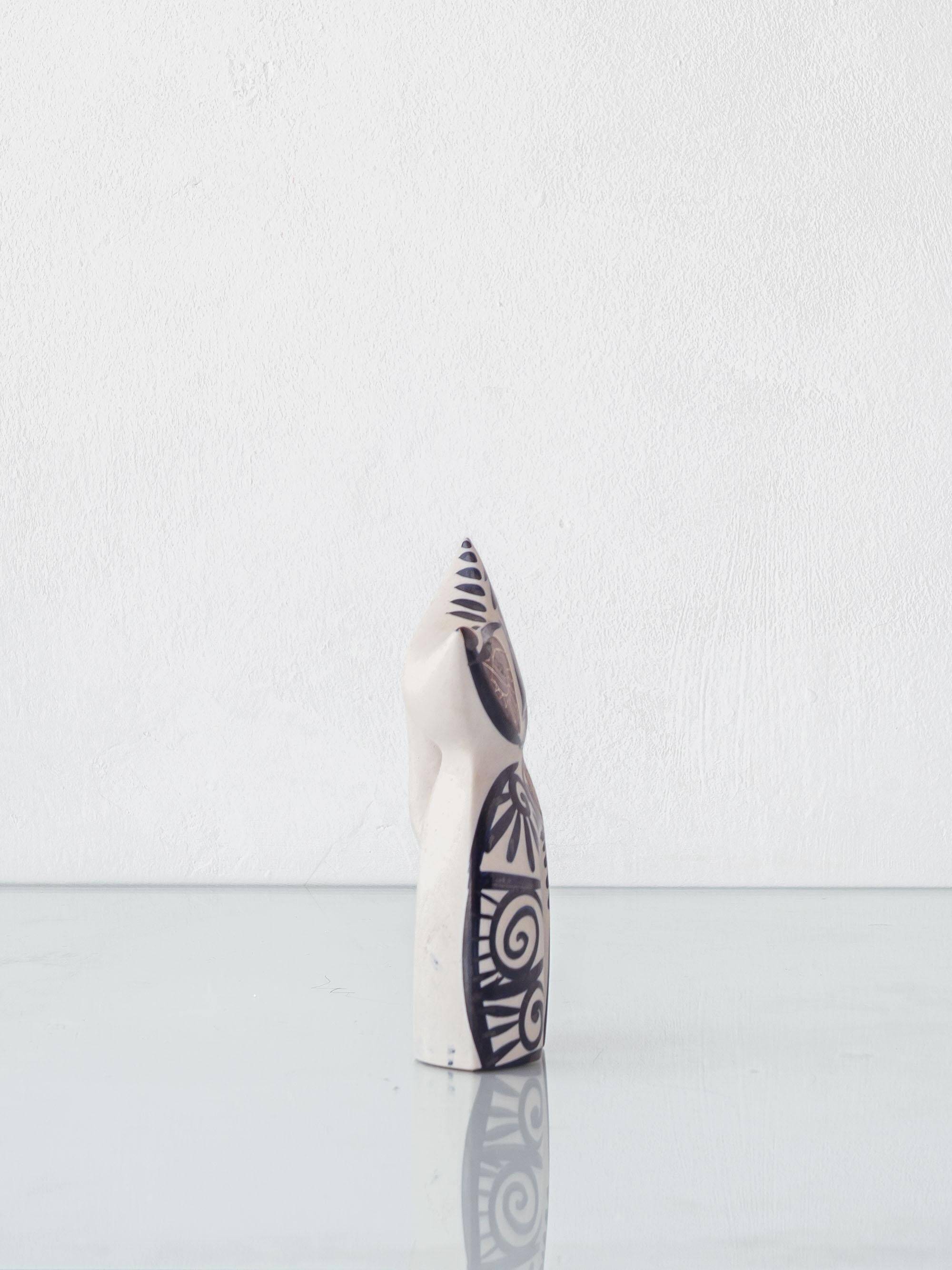 Cubist ceramic cat figurine in Spanish Picasso style by Otero Regal.
