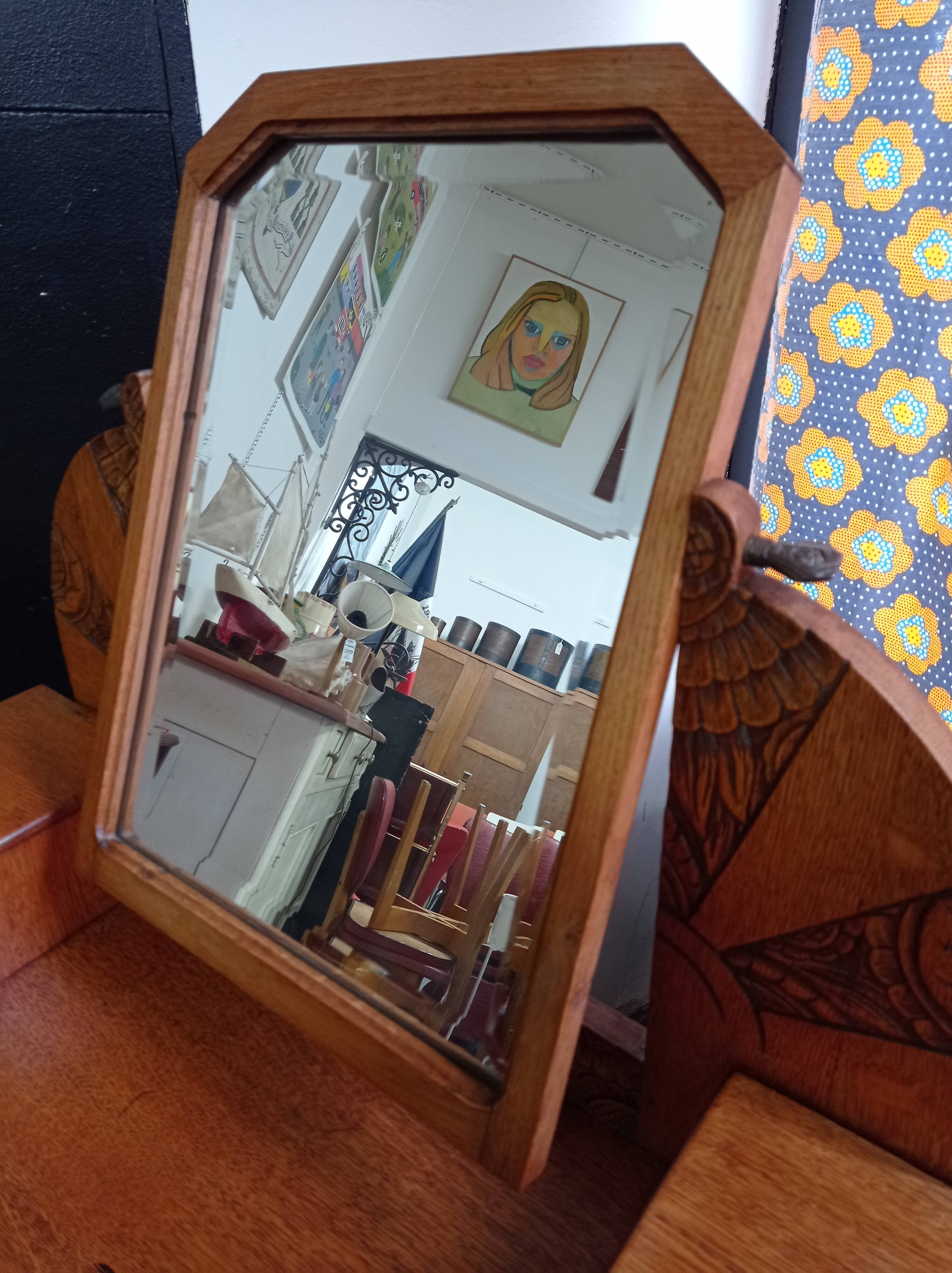 Art Deco hairdresser