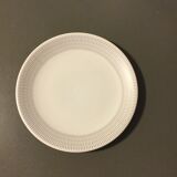 Eight  dessert plates