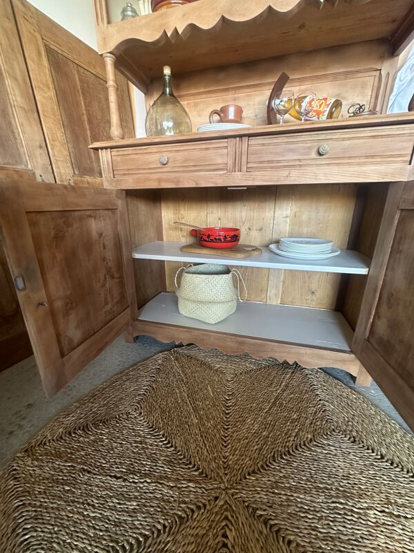 Ancien buffet, vaisselier double corps