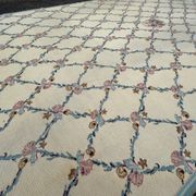 Tapis aux petits points  500x280 cm