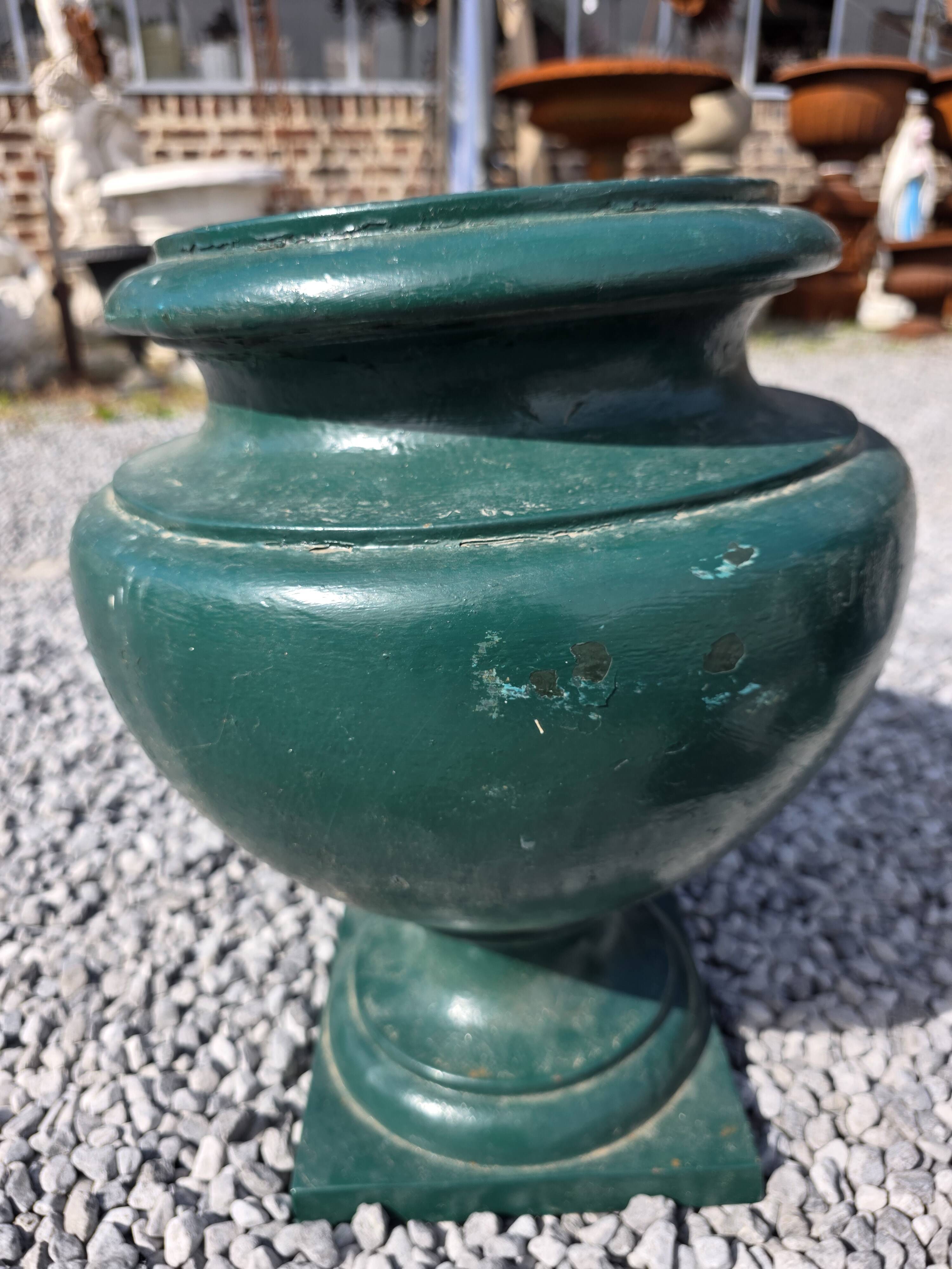 Paire de vases medicis XIXème en fonte