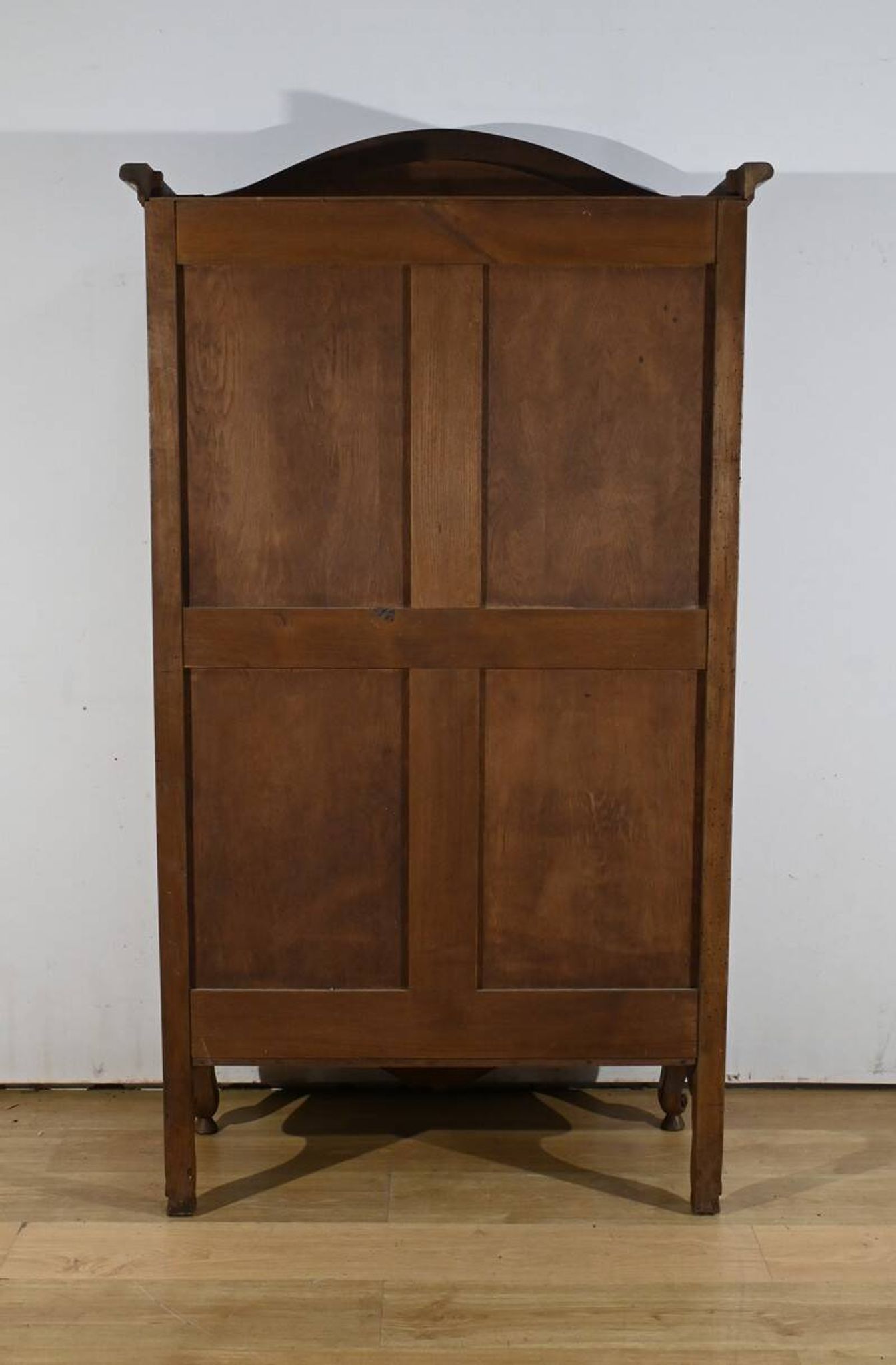 Walnut Display Cabinet, Louis XV Style – Late 19th Century