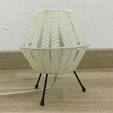 Lampe tripode dentelle blanche 60'-70'