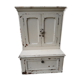 Armoire à pharmacie