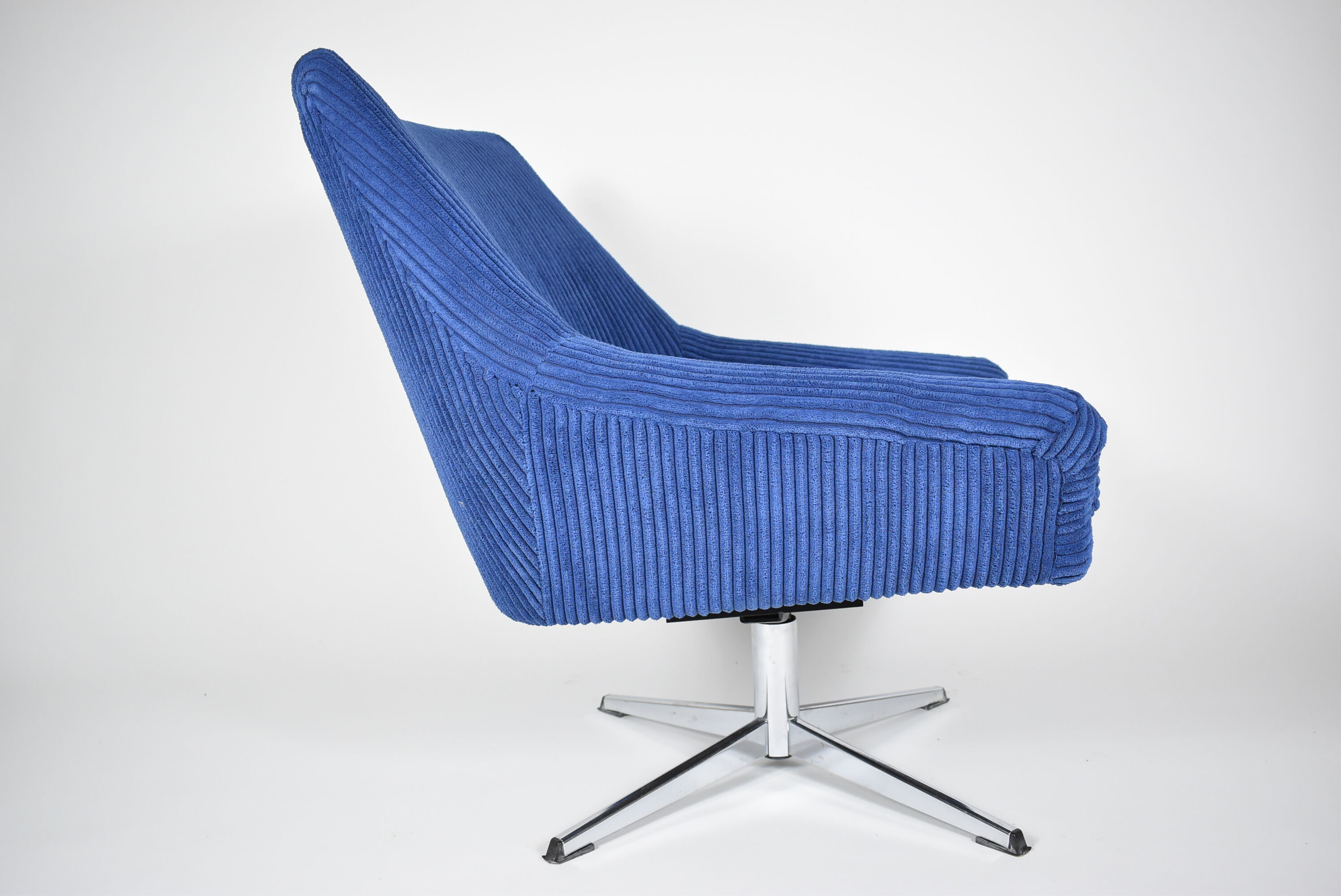 Vintage Cord armchair Shell, Deutsche Democratic Republic, DDR, 1960s, Blue