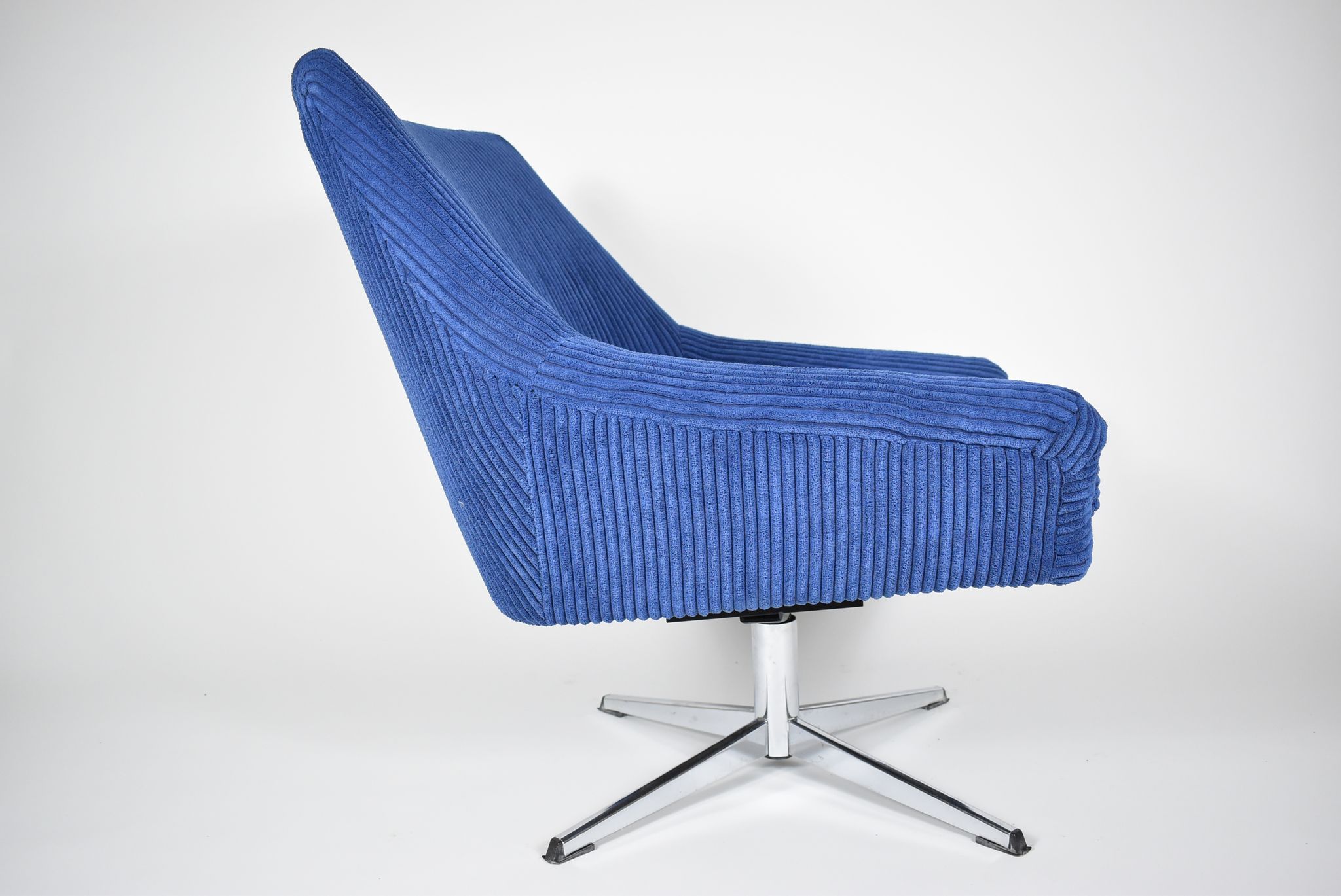 Vintage Cord armchair Shell, Deutsche Democratic Republic, DDR, 1960s, Blue