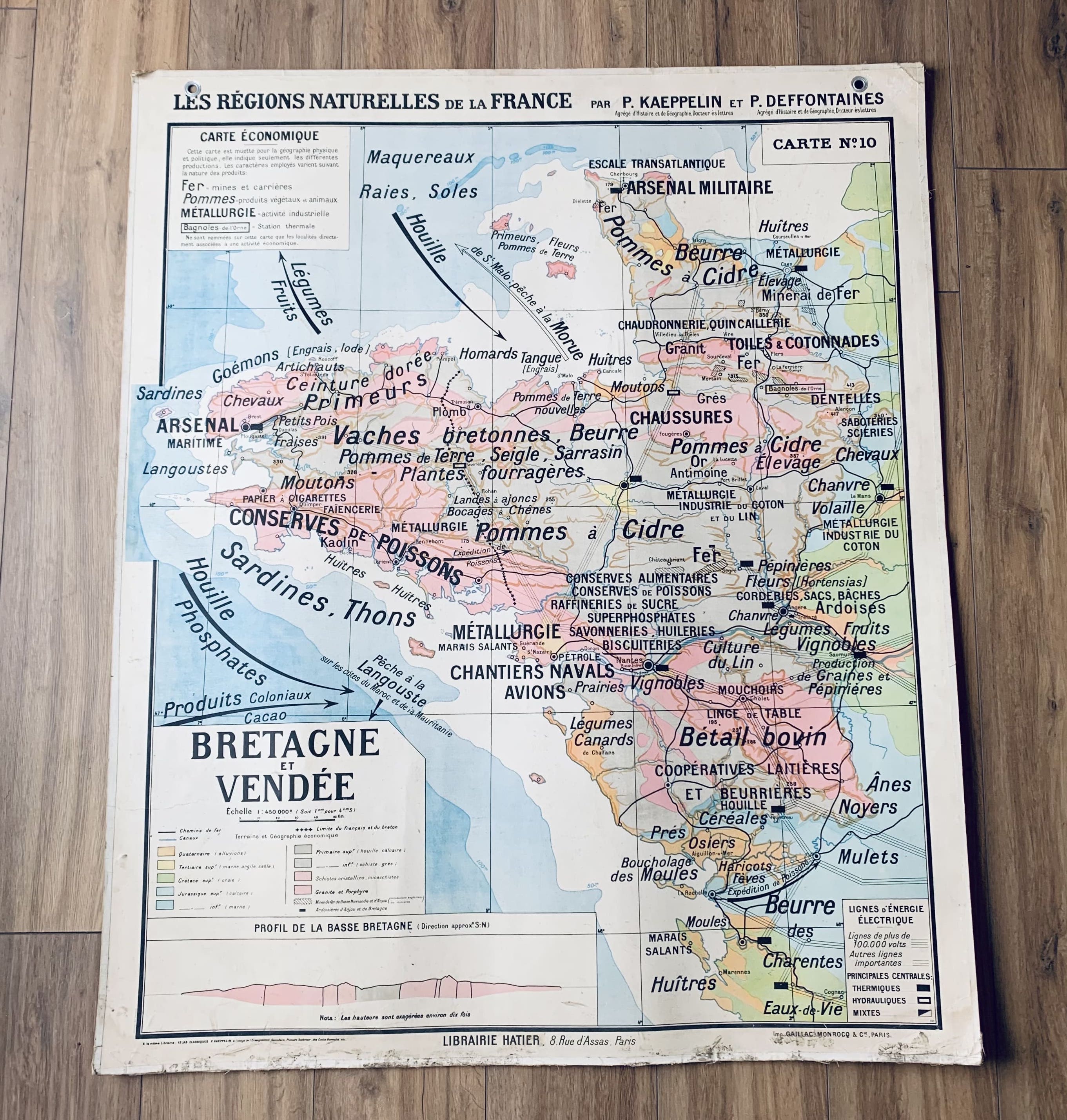 Map n°10 "Brittany and Vendée" by P. Kaeppelin and P. Deffontaines
