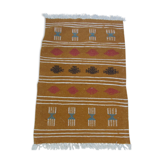 Tapis kilim fait main en pure laine moutarde 100×65cm