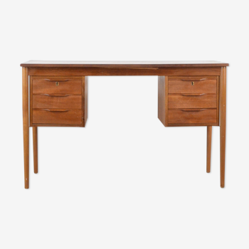 Bureau en teck danois du milieu du siècle par Gunnar Nielsen pour Tibergaard. Vintage / Moderne / Rétro.