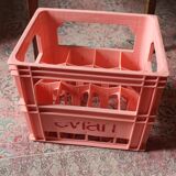 Locker 12 bottles Evian pink plastic