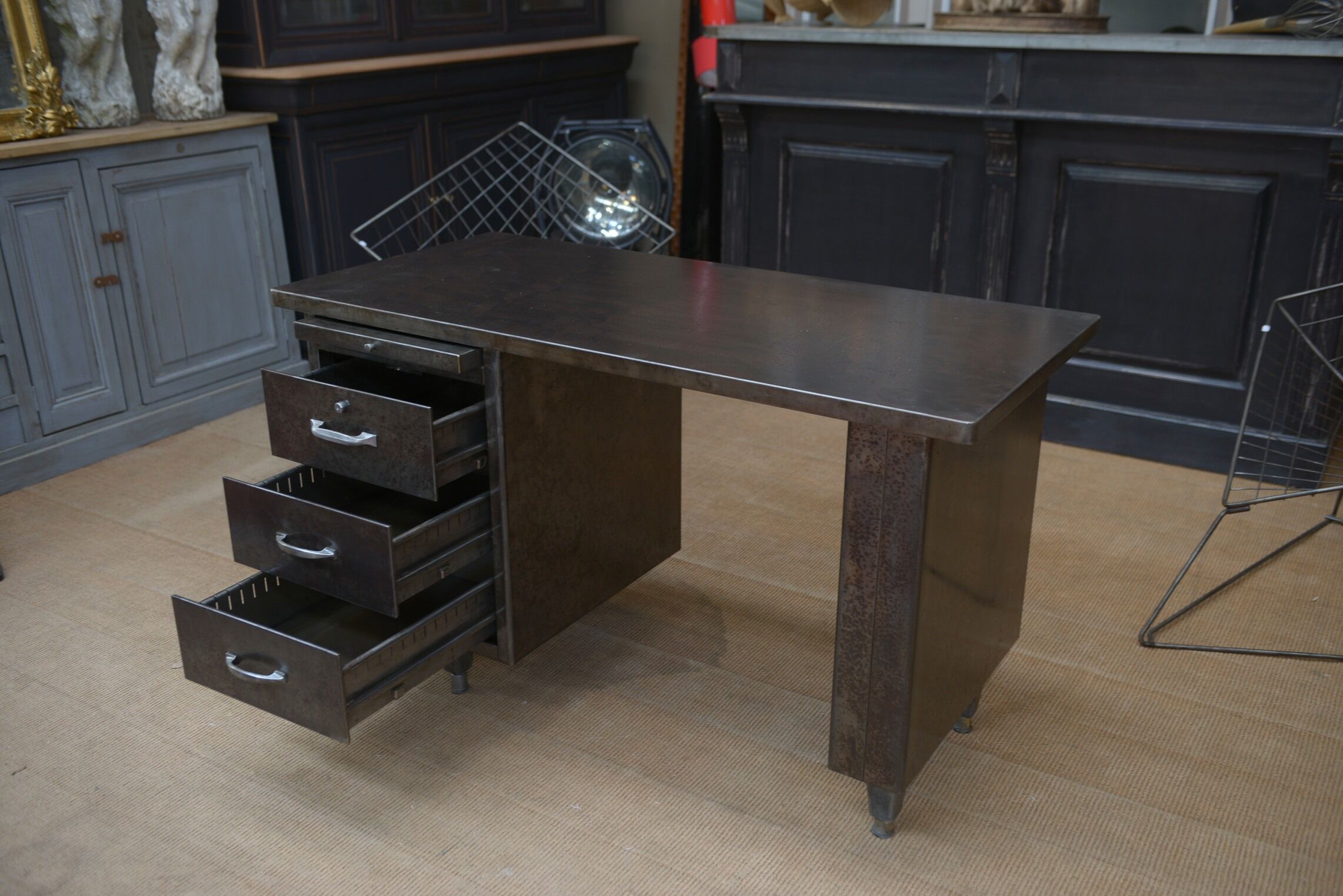 Bureau en métal industriel 1950