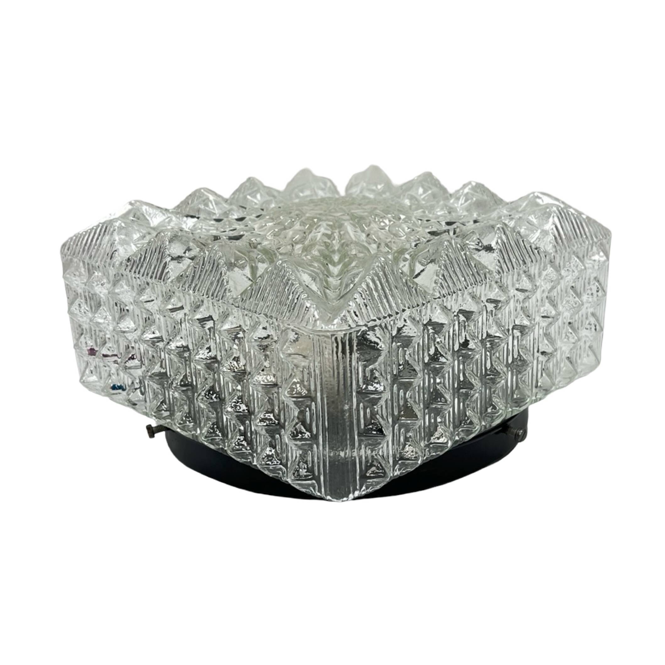 Hillebrand Leuchten ceiling/wall lamp – Model 65262, Germany, 1970s.
