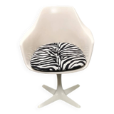 Vintage fiberglass swivel chair by Maurice Burke for Akana