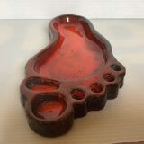 Empty pocket red ceramic footprint