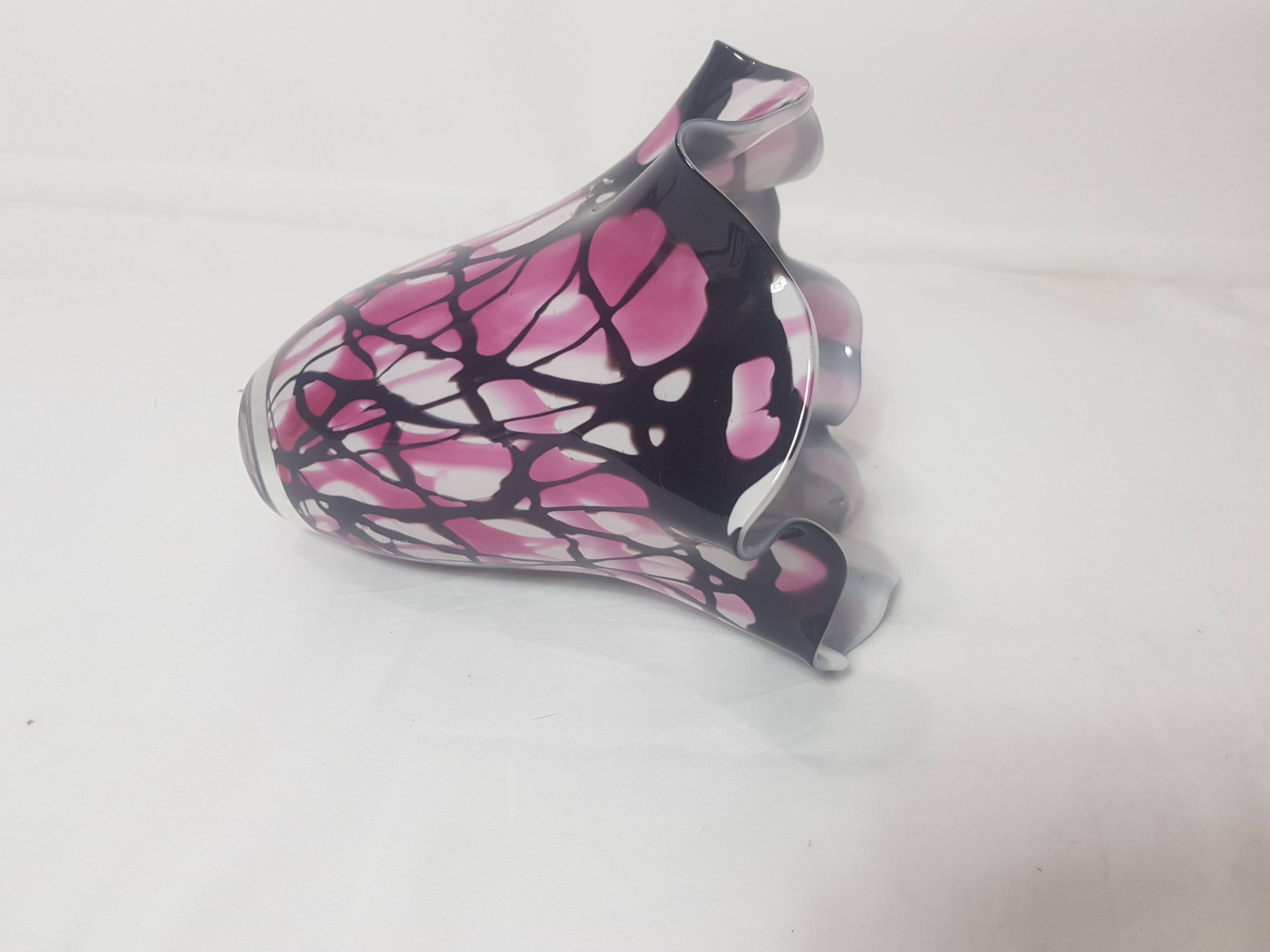 Vintage Murano glass paste vase in handkerchief shape