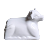Cow-shaped butter dish