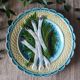 Assiette vintage barbotine asperges