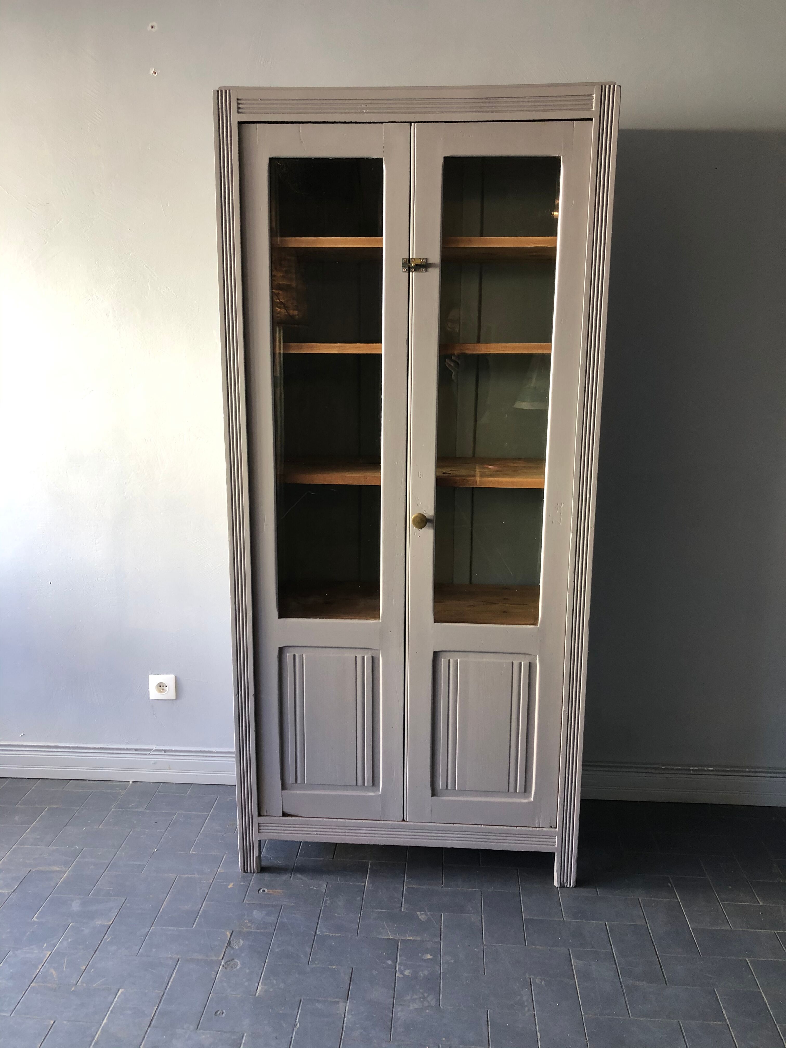 Glass-glazed Parisian wardrobe