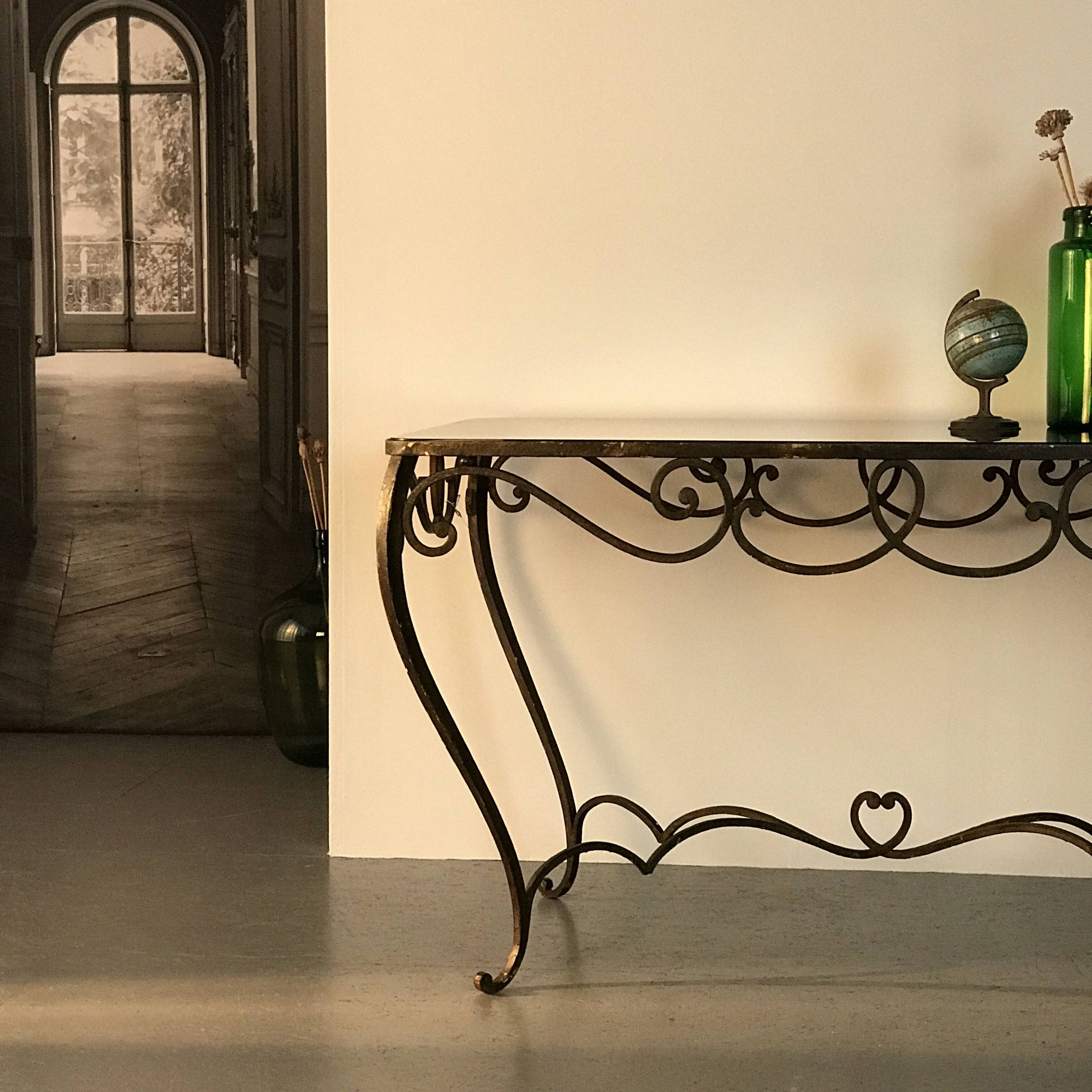 Table à manger Art Déco en fer forgé avec verre noir, années 1930