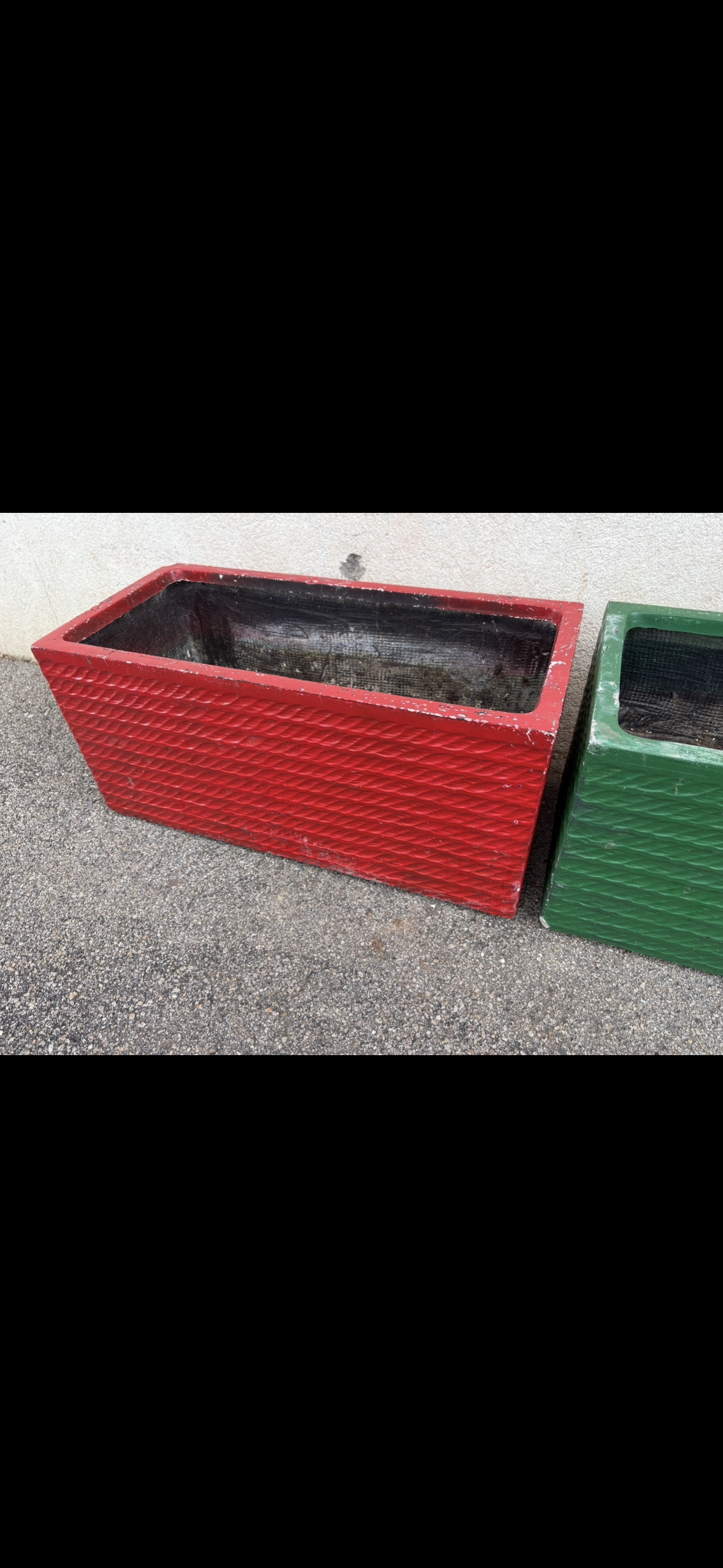 2 red/green planters