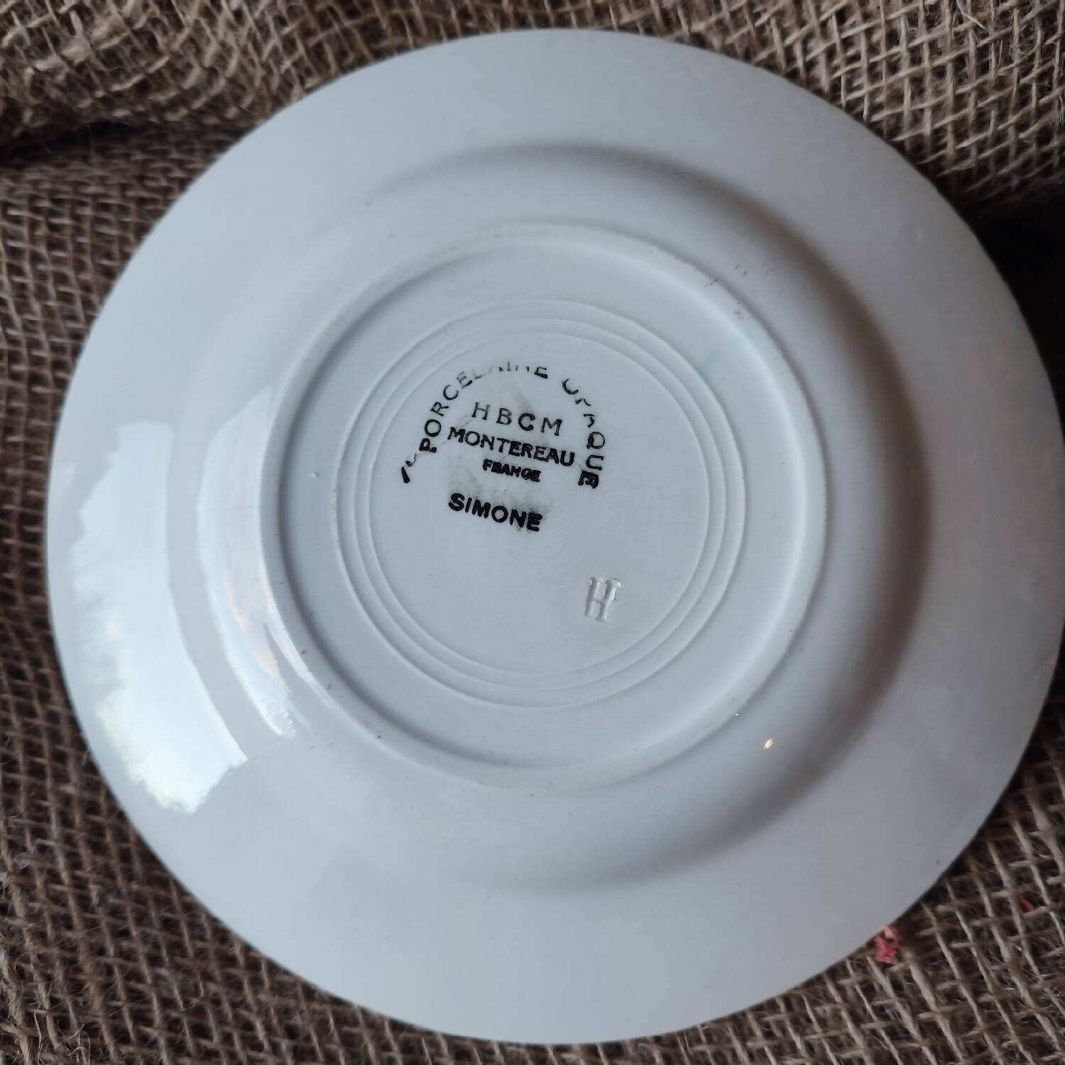 Ensemble de 6 Anciennes Assiettes à dessert  HBCM, modèle Simone