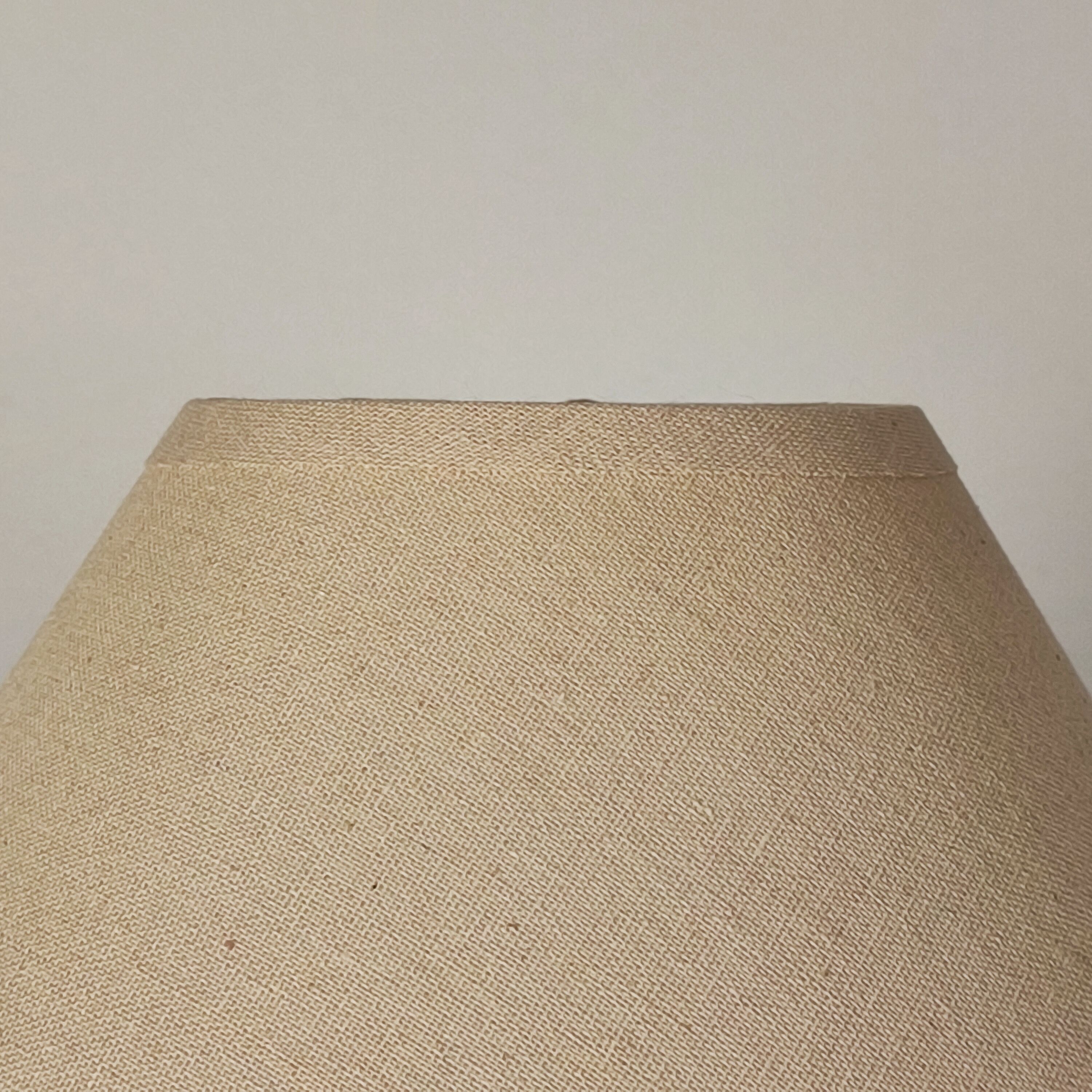 Floor lamp reading 80'