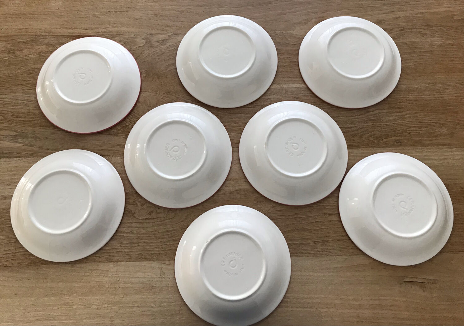 8 pink striped plates