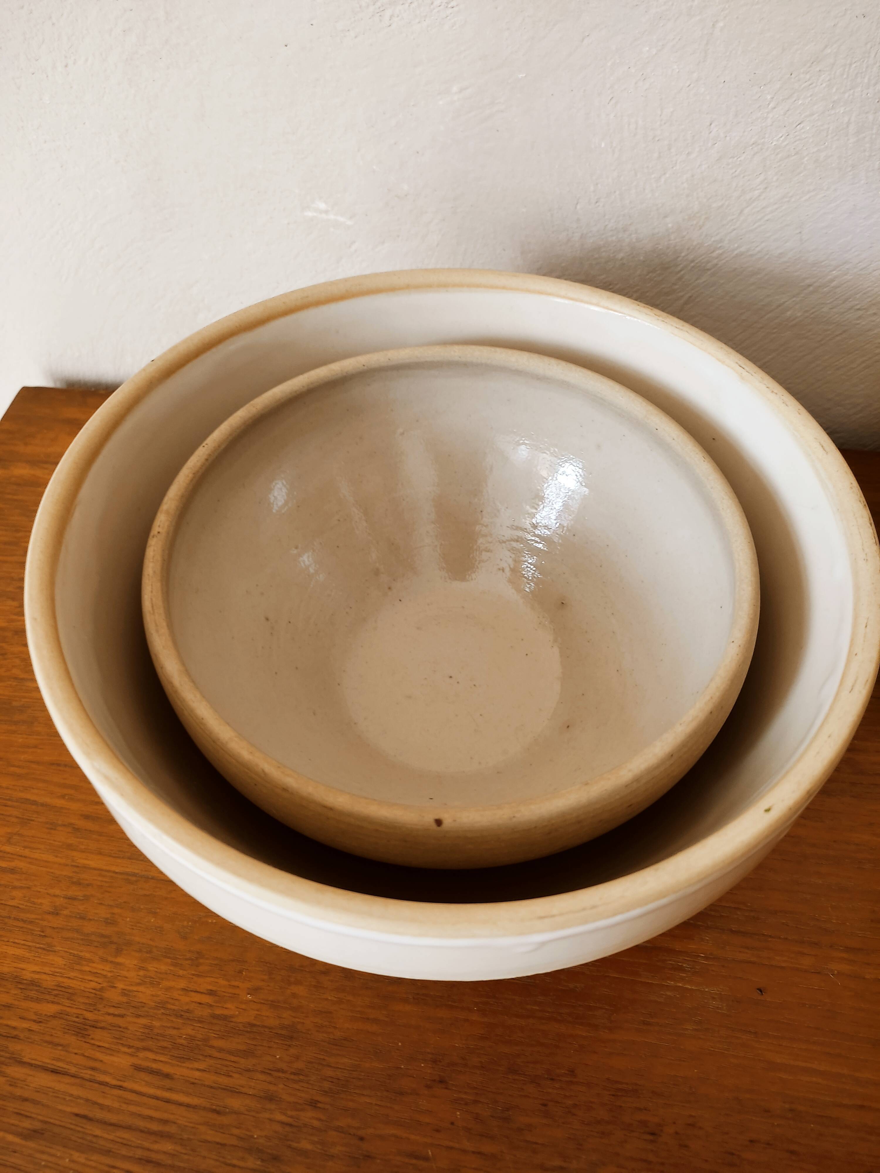 Duo of salad bowls in beige sandstone Digoin
