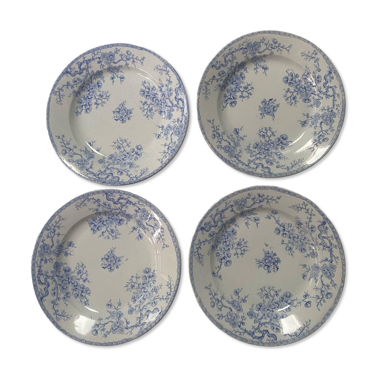 Lot de 4 assiettes plates modèle Fleurette de Gien