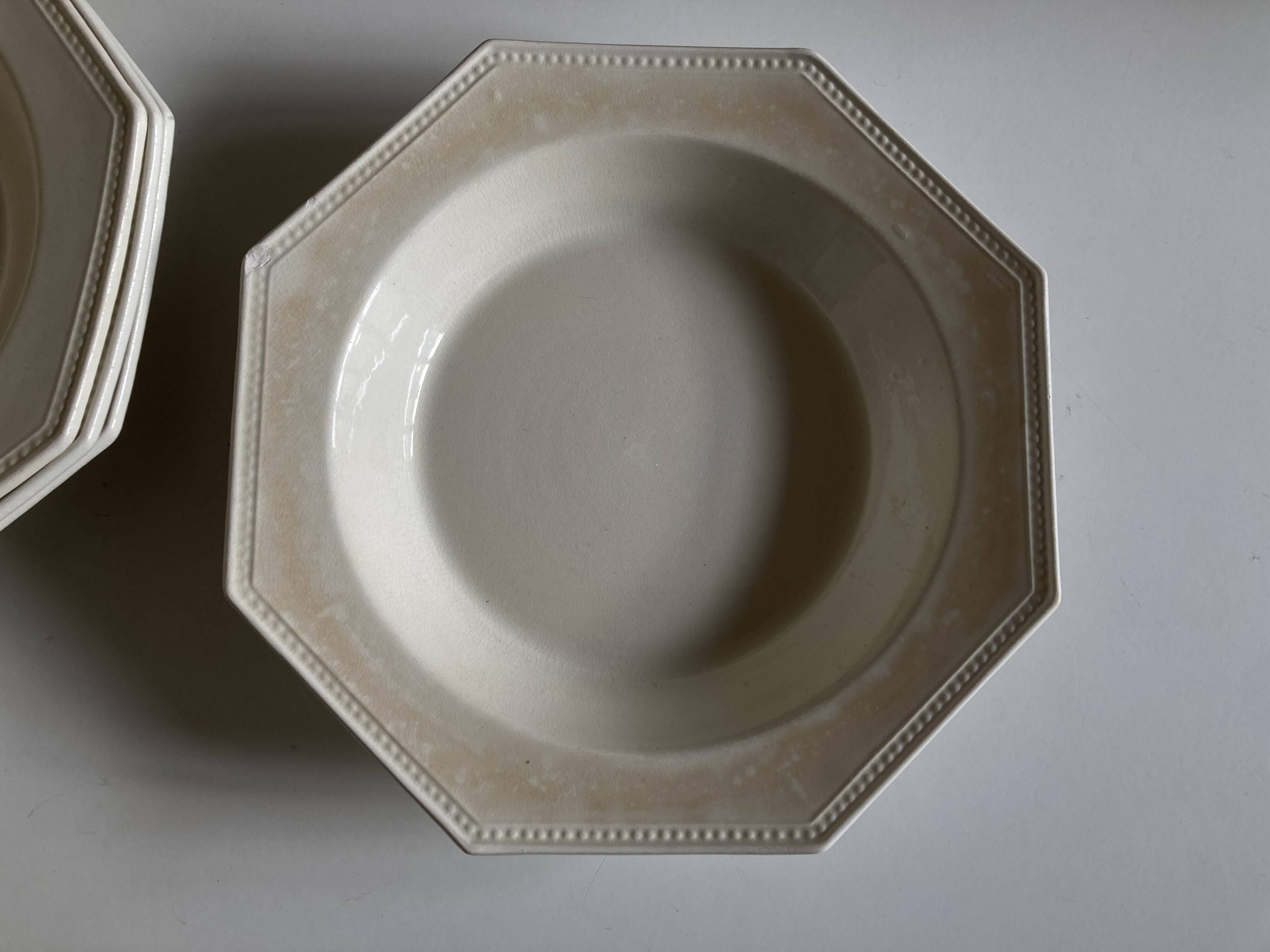 Set of 5 octagonal pearl plates from Creil Montereau.