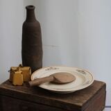 Ceramic standing dish