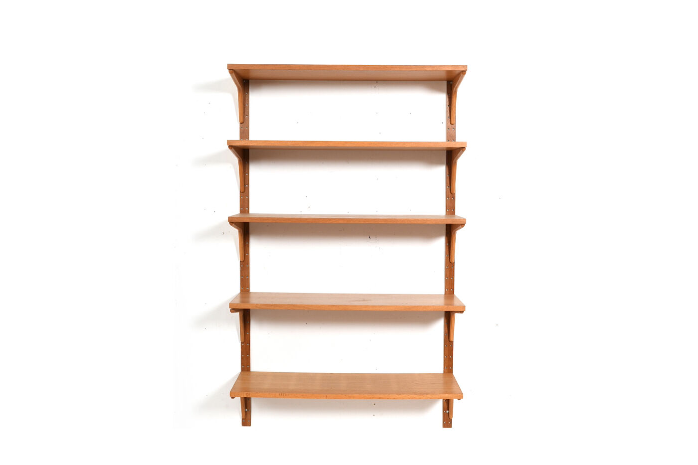 Système d’étagère en chêne danois par HG Furniture Danemark Années 1960