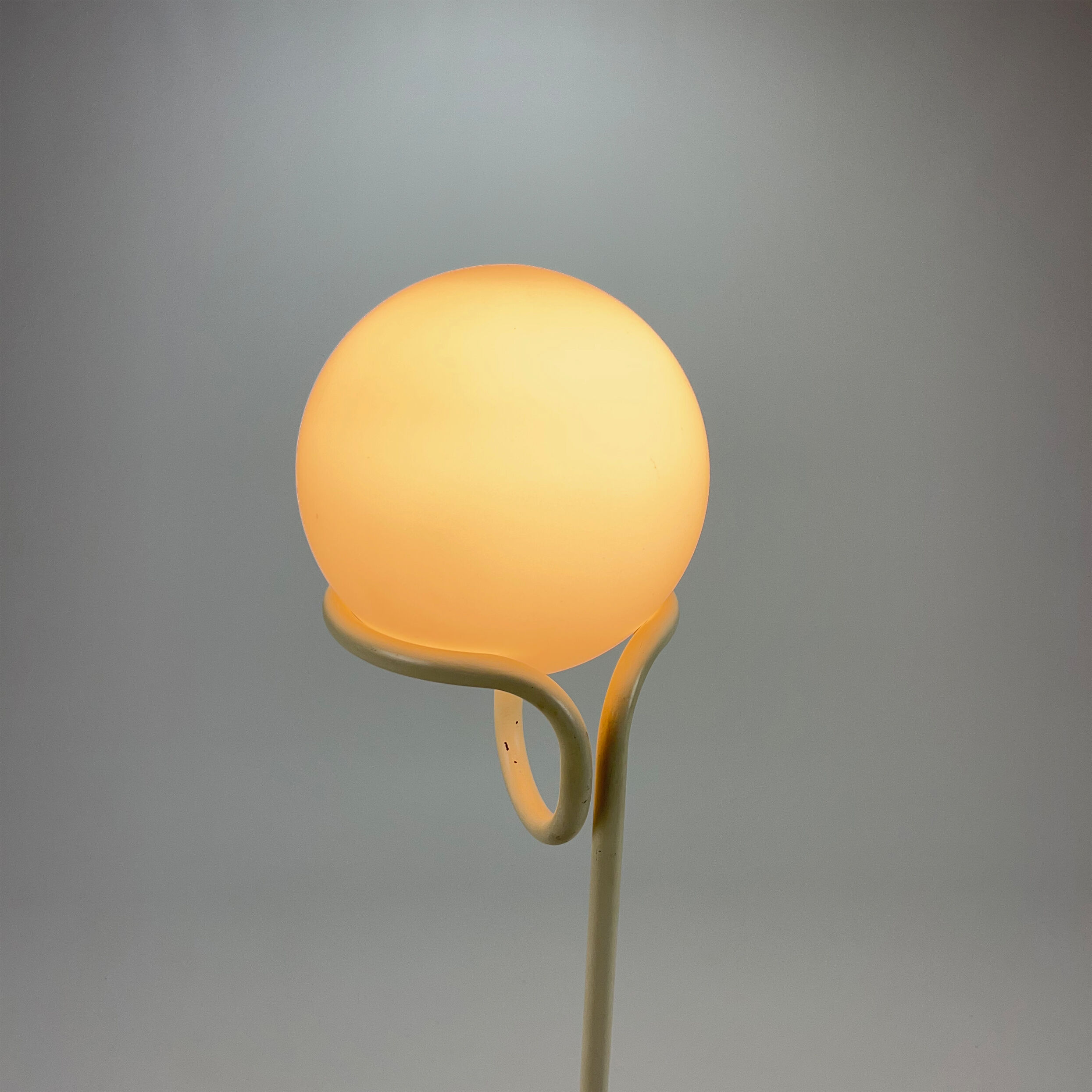Dutch Design Globe Floorlamp designed by Aldo van den Nieuwelaar For Domani Design, 1960s