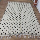 Handmade moroccan polka dot berber rug 294 x 194 cm