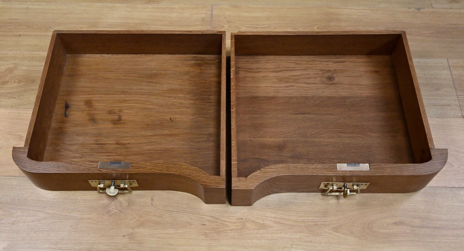 Oak dessert buffet in the style of Gustave Serrurier-Bovy, Art Deco – 1930