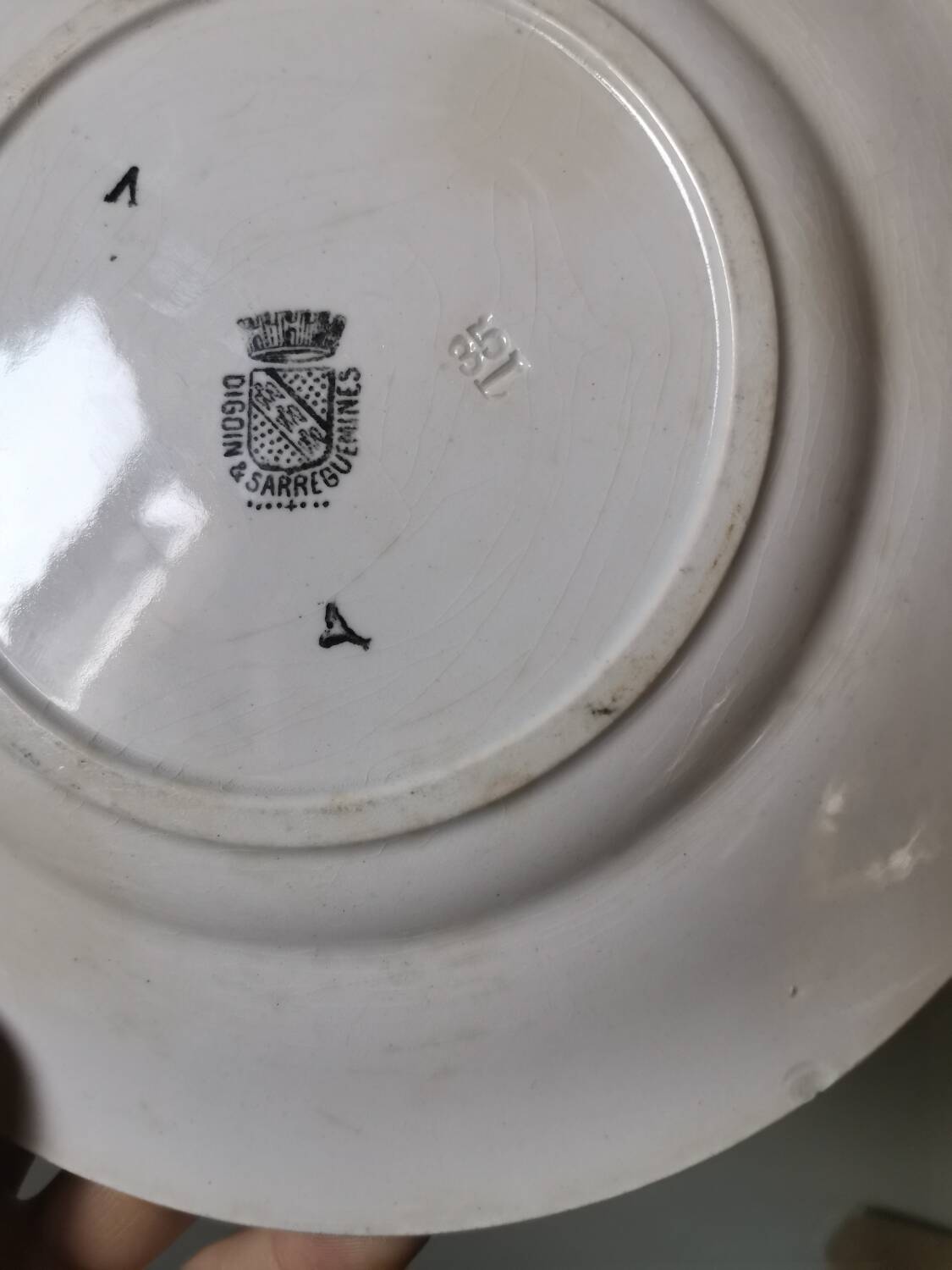 Vintage Sarreguemines Digoin France plate beaten with deer