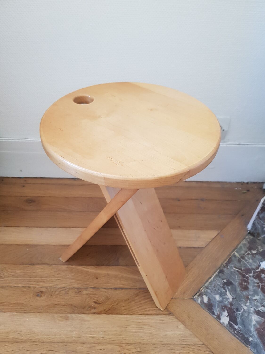 Suzy stool by Adrian Reed