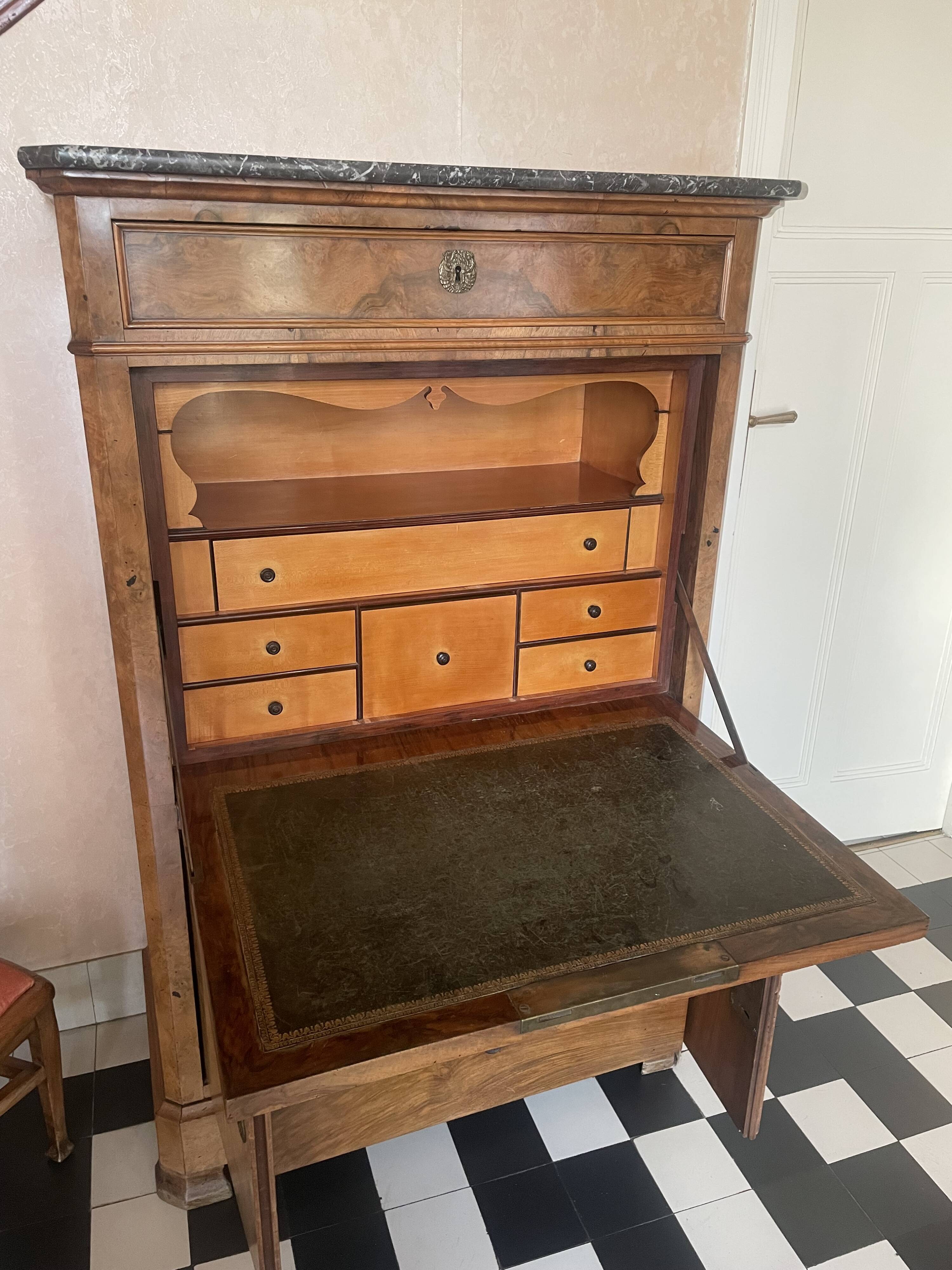 Secrétaire Noyer ancien Mi XIX