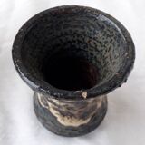 2 stoneware vases
