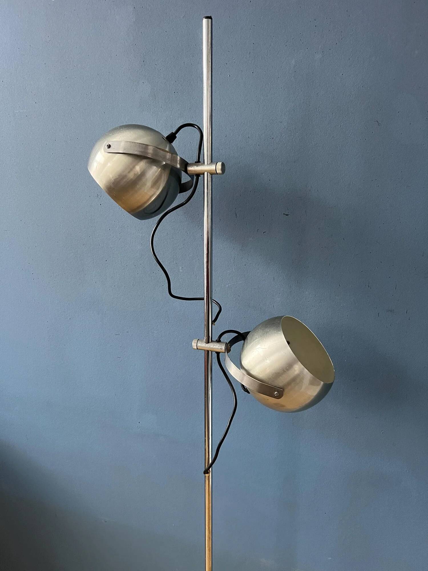 Silver mid-century vintage Herda eyeball floor lamp