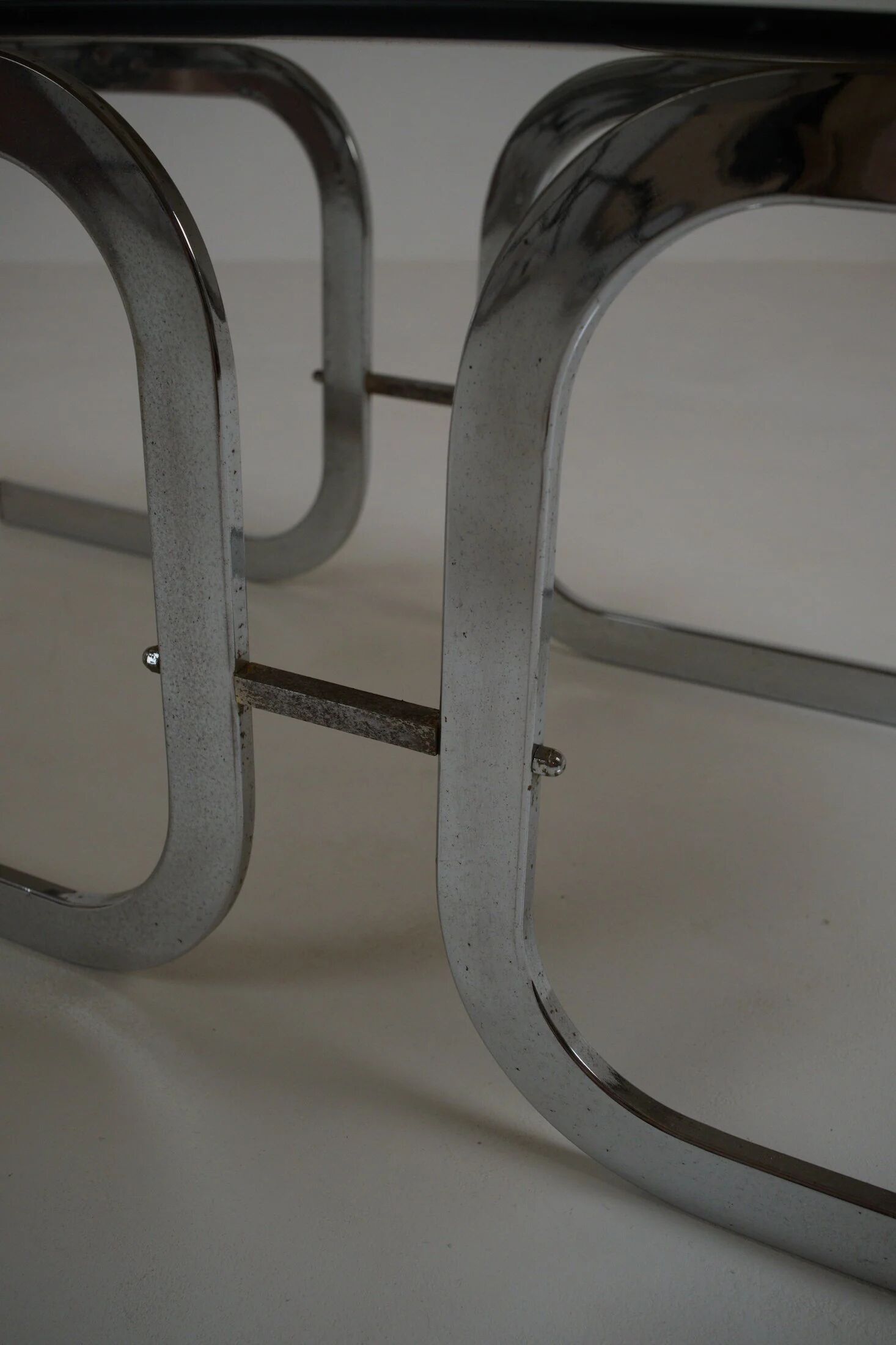 Table basse d'inspiration space age, années 1970