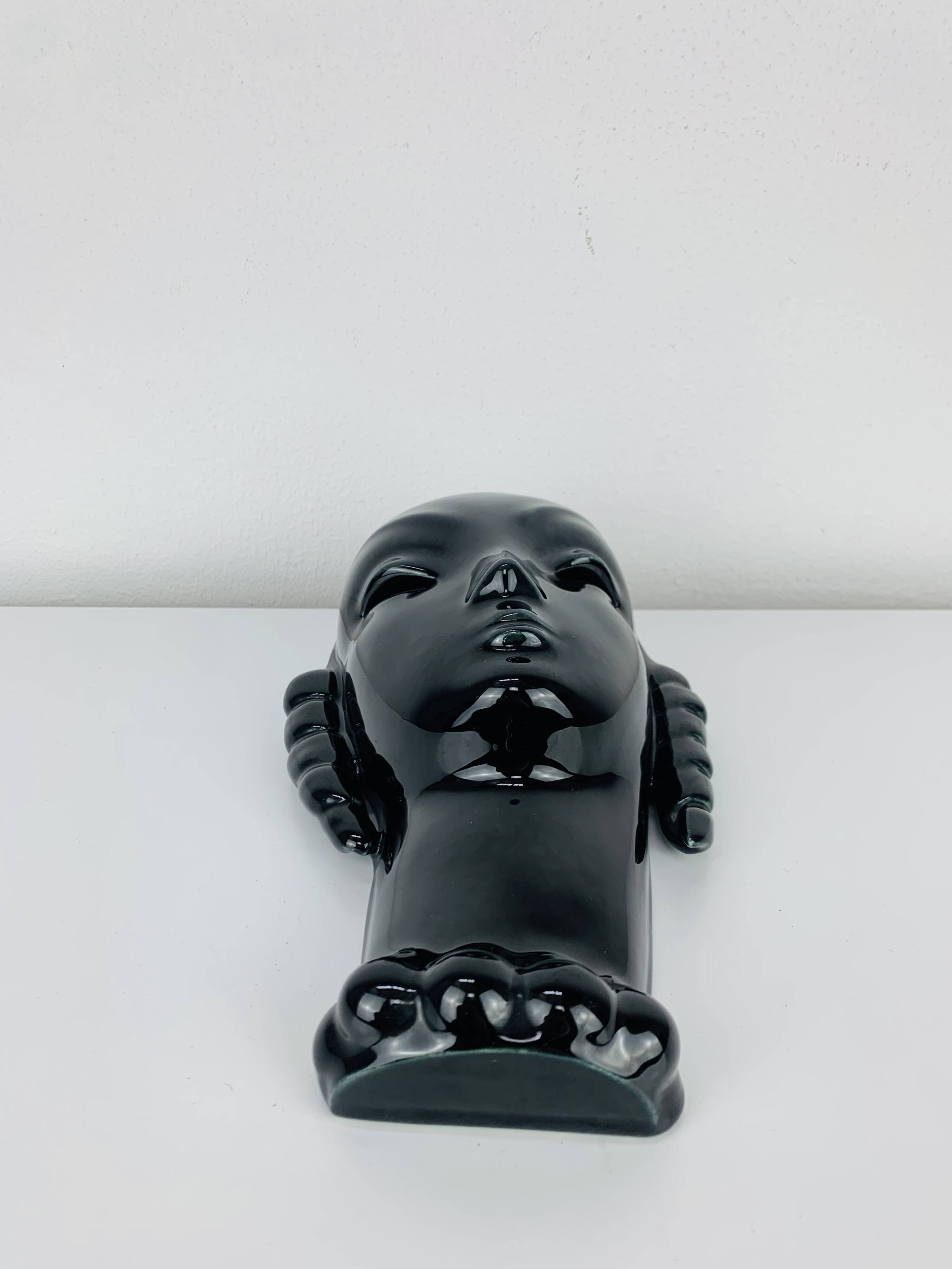 Art Deco ceramic head by Eduard Hermanutz, Villeroy & Boch, mask