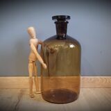 Apothecary bottle