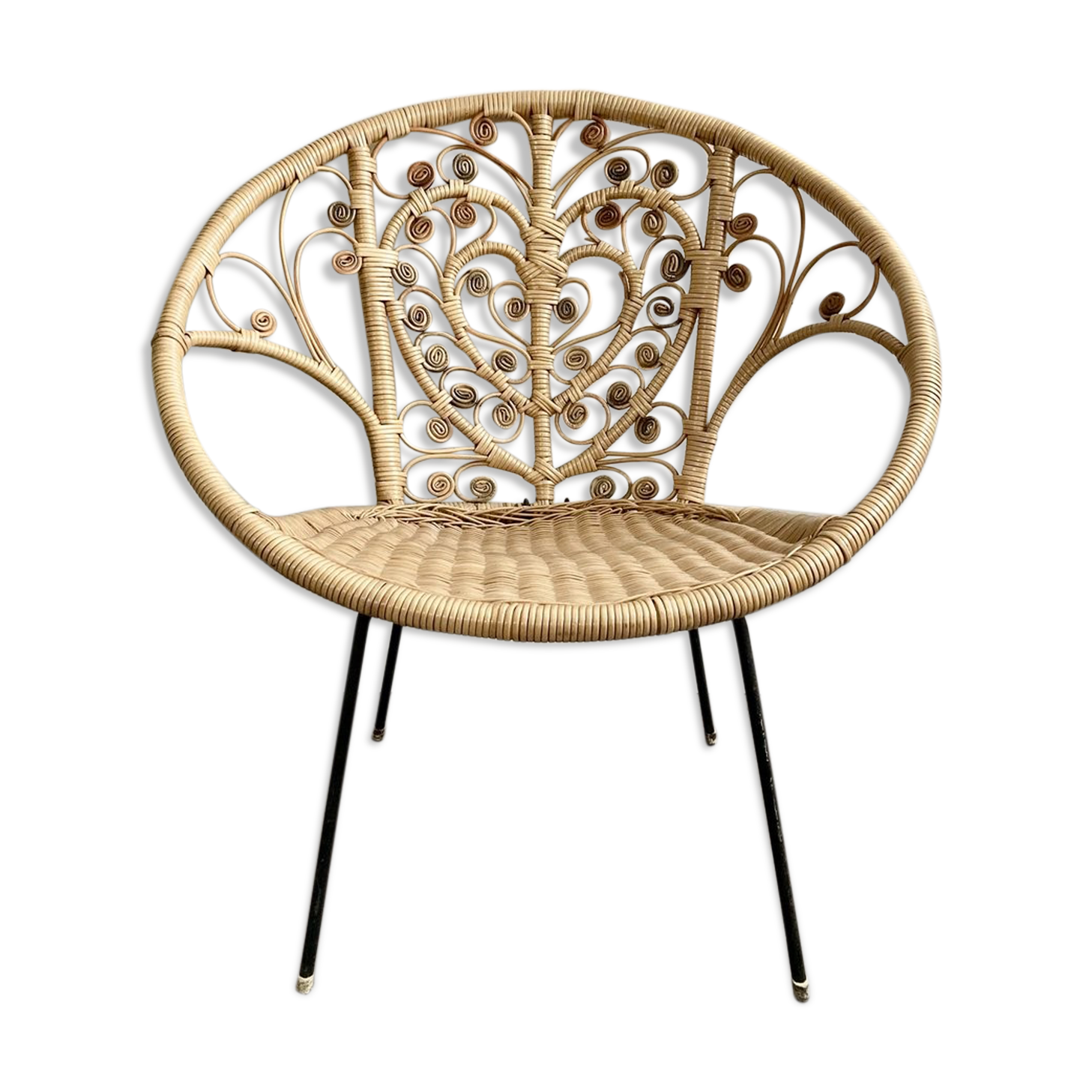 Vintage rattan chair bohemian volutes