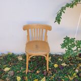 Fauteuil de bistrot pouvant servir de chaise de bureau