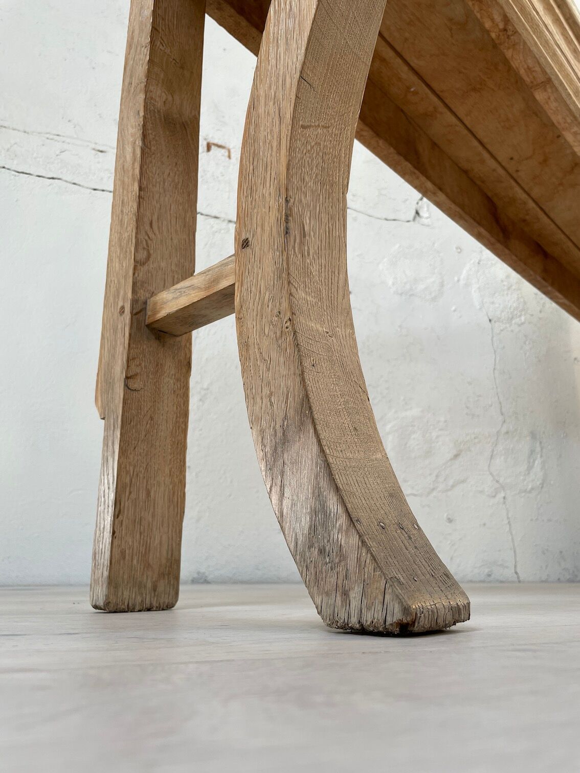 Raw oak butt console