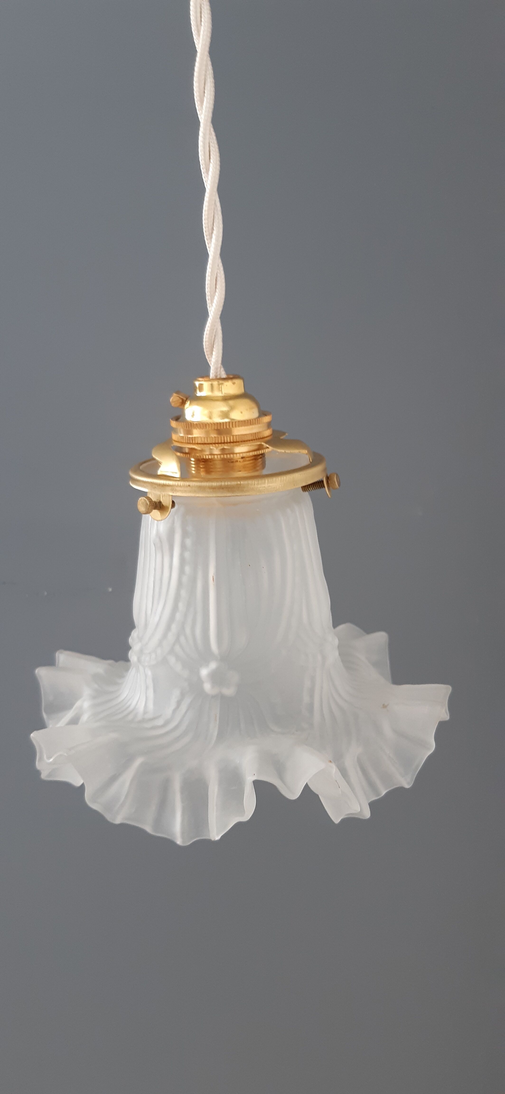 Walkman / suspension tulip in glass early twentieth century