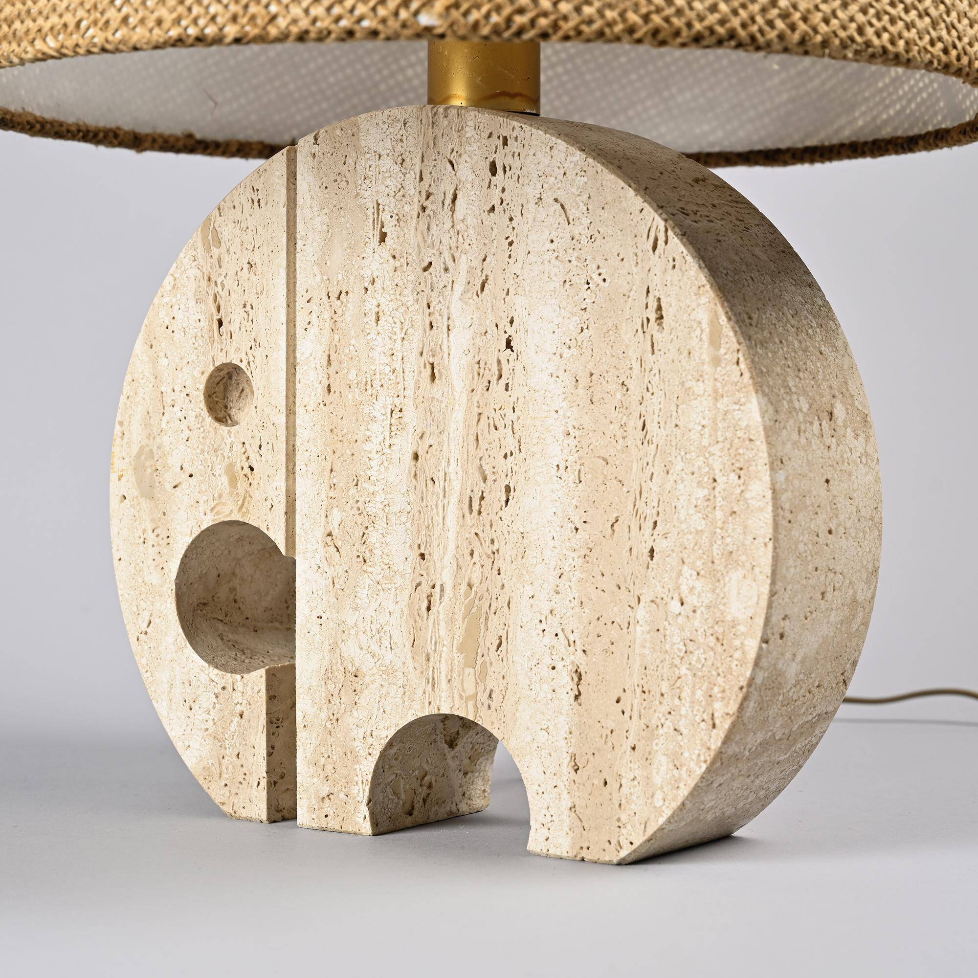 Paire de lampes de table "Éléphant" en travertin par Fratelli Mannelli, vers 1970