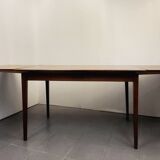 Table extendable to 230 cm